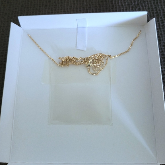 Olivia and Jackson Stationary Moonstone🌙 Heart❤️ Necklace - NIB - Picture 7 of 16